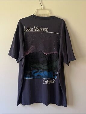 Men's Goodie Two Sleeves Lake Maroon Colorado Graphic T-Shirt Med Blue Gorpcore